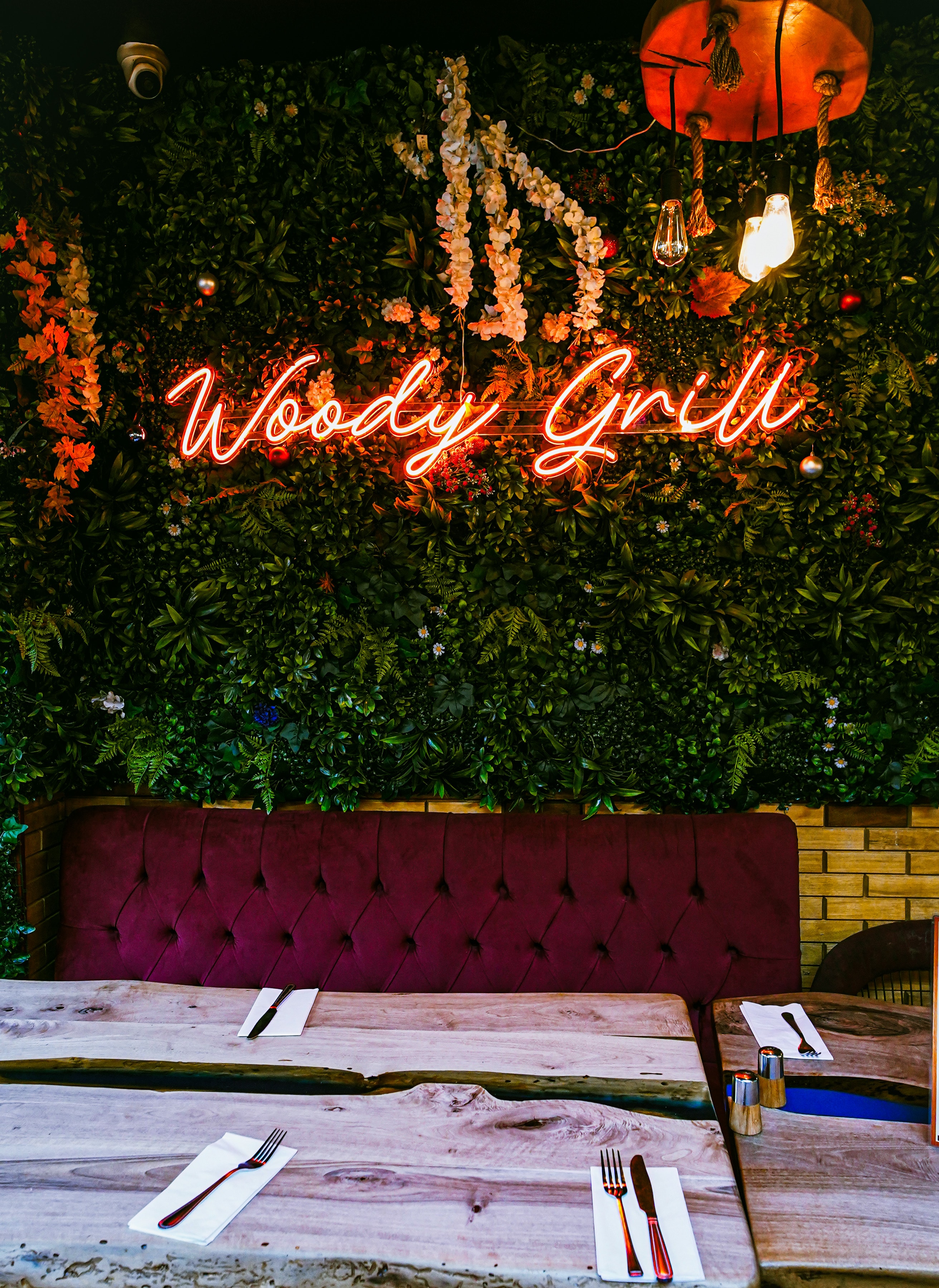 Woody Grill Wealdstone Interior - Turkish Mediterranean Restaurant